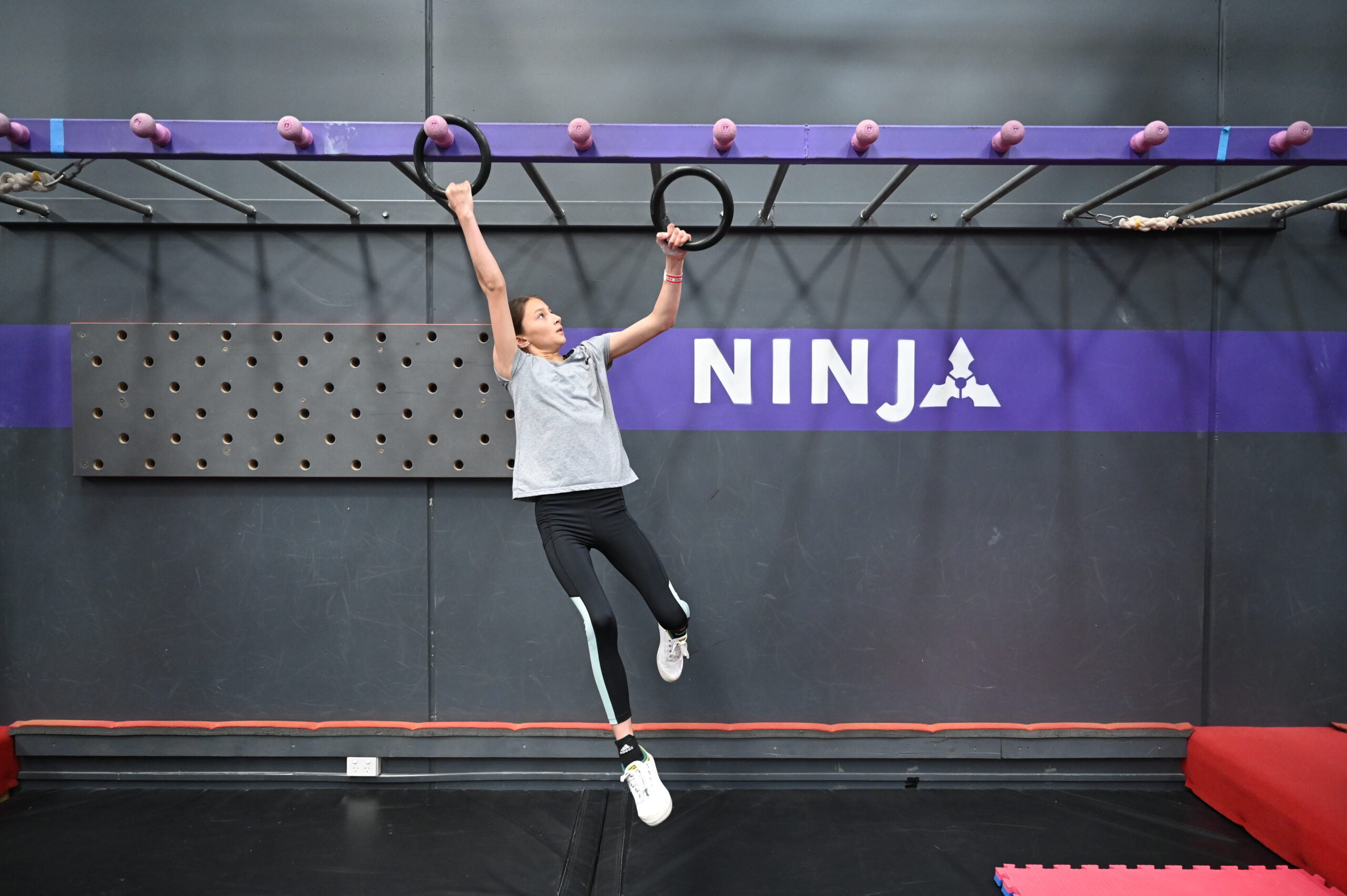 ANG Qualifier DSC 0382 scaled at a Ninja Warrior gym in Melbourne, Australia.